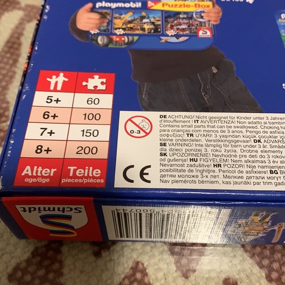 Playmobil Knights Castle 100 pc Jigsaw Puzzle by Schmidt - Picture 6 of 11